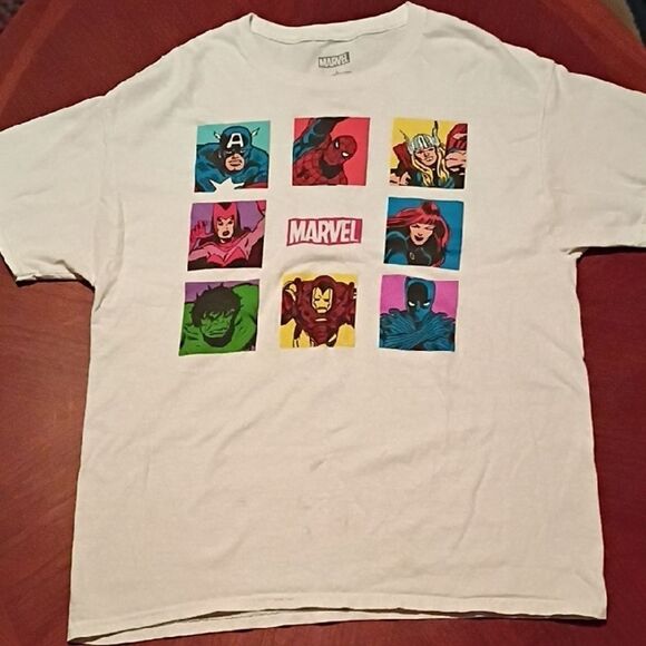 Marvel T-Shirt for Men - Size: Large     (1078) - Picture 1 of 3